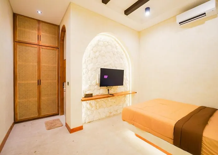 5br Luxury Mediterranean Style In Kuta