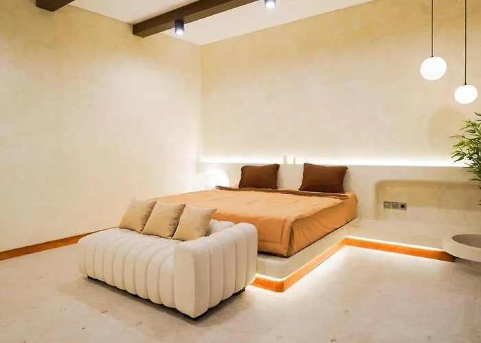 5br Luxury Mediterranean Style In Kuta