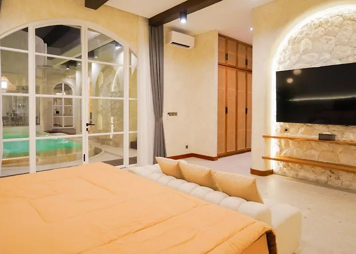 5br Luxury Mediterranean Style In Kuta Villa