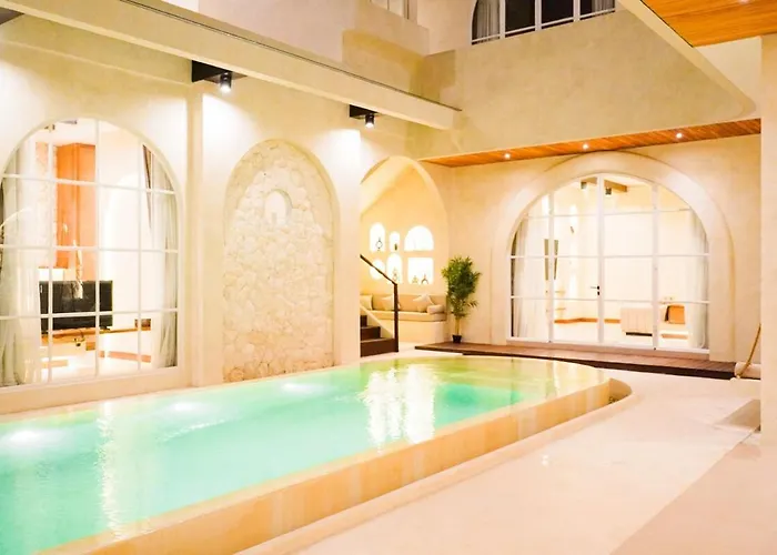 Villa 5br Luxury Mediterranean Style In Kuta