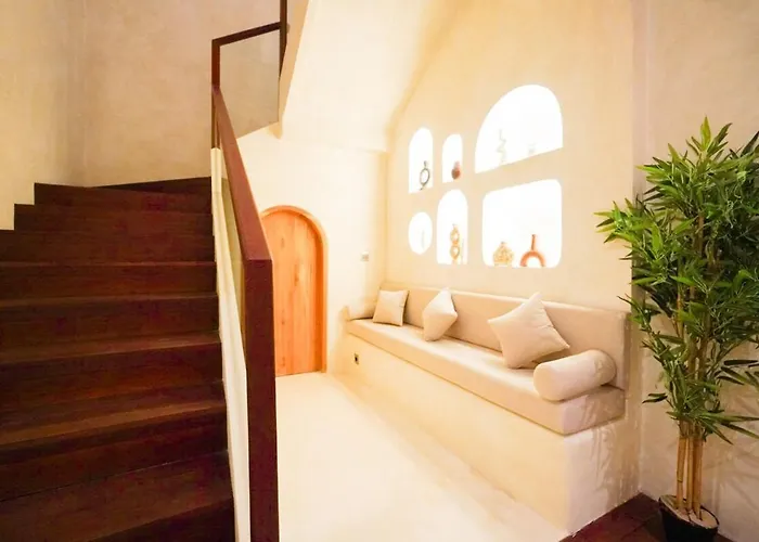 Villa 5br Luxury Mediterranean Style In Kuta *