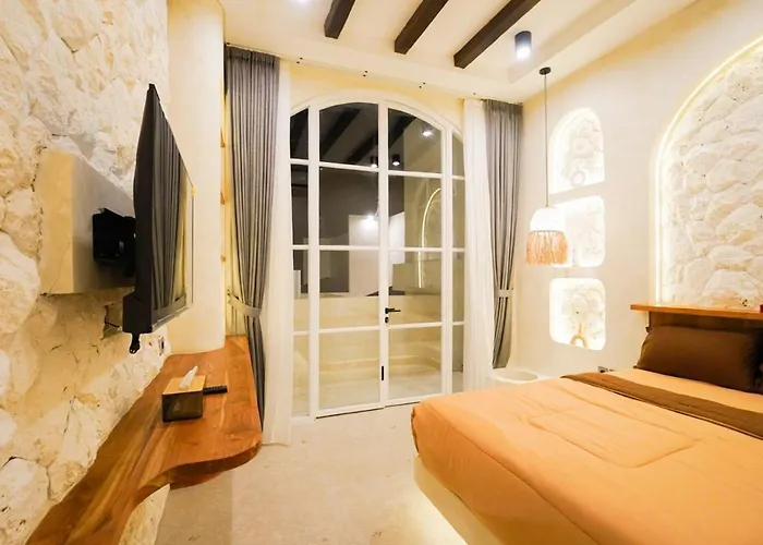 5br Luxury Mediterranean Style In Kuta